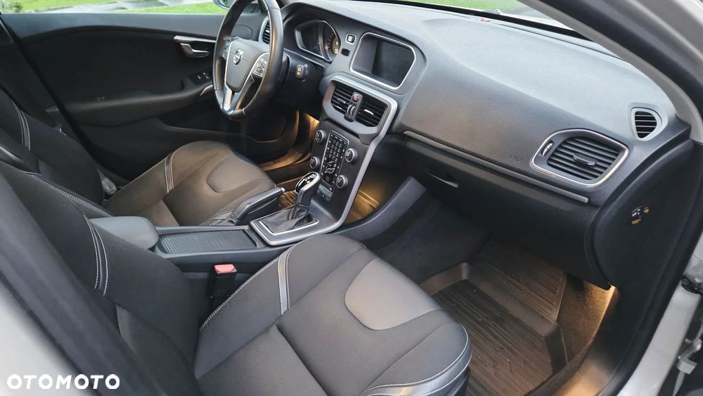 Volvo V40 D3 Drive-E SCR Kinetic - 28