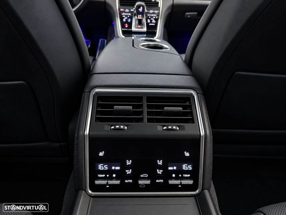 Porsche Panamera 4 E-Hybrid Platinum Edition com PDLS - 9