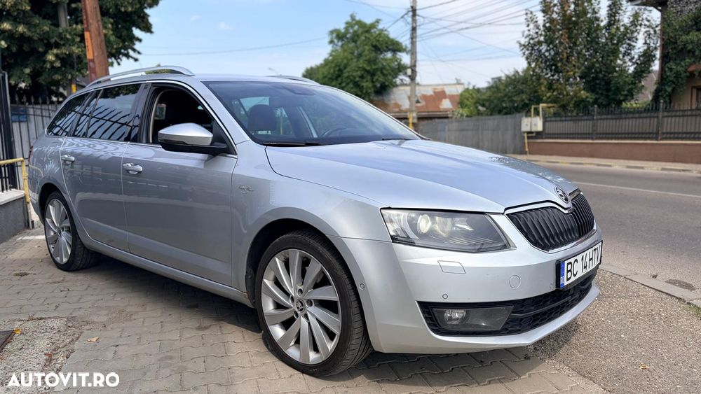 Skoda Octavia 2.0 TDI 4X4 DSG Laurin&Klement - 2