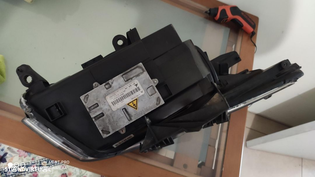 farol xenon esquerdo citroen C6 - 5