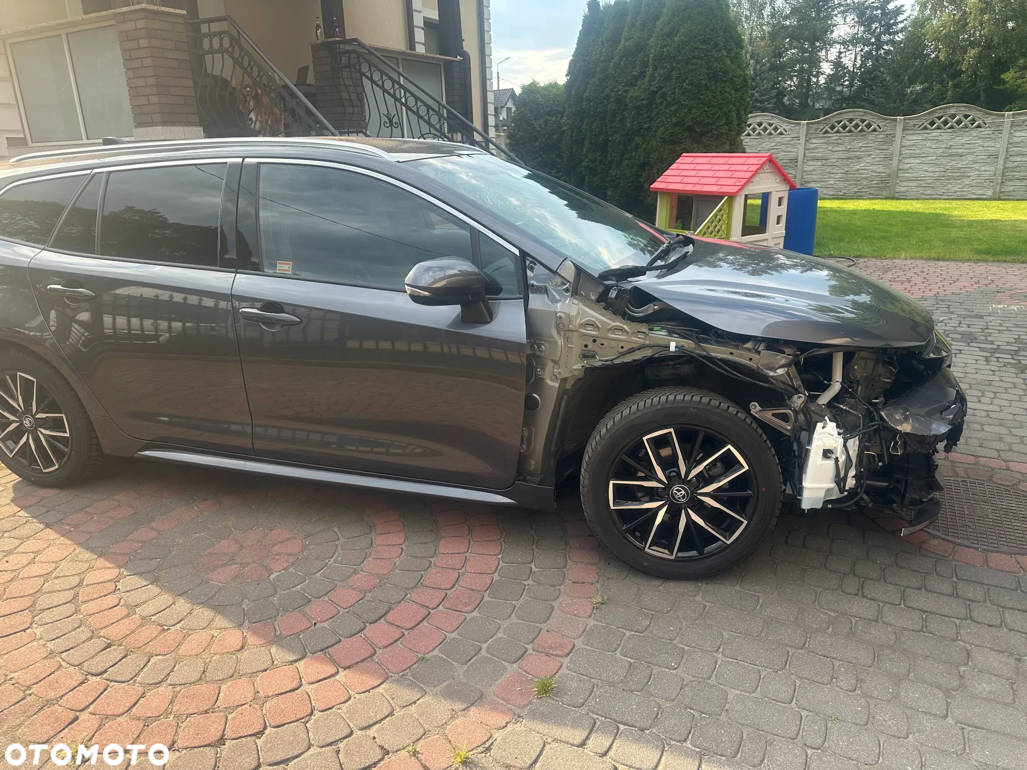 Toyota Corolla - 2