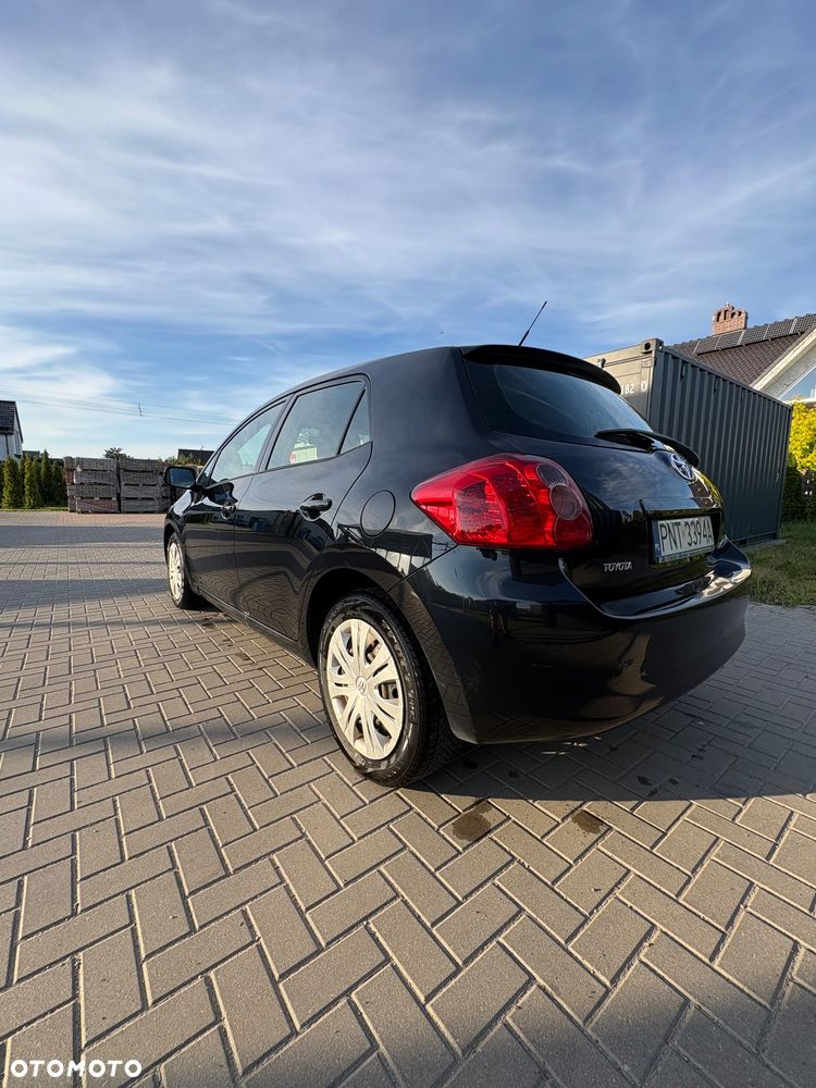 Toyota Auris 1.4 VVT-i - 10