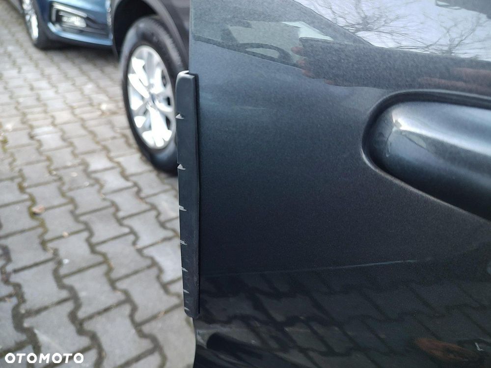 Ford Kuga - 25