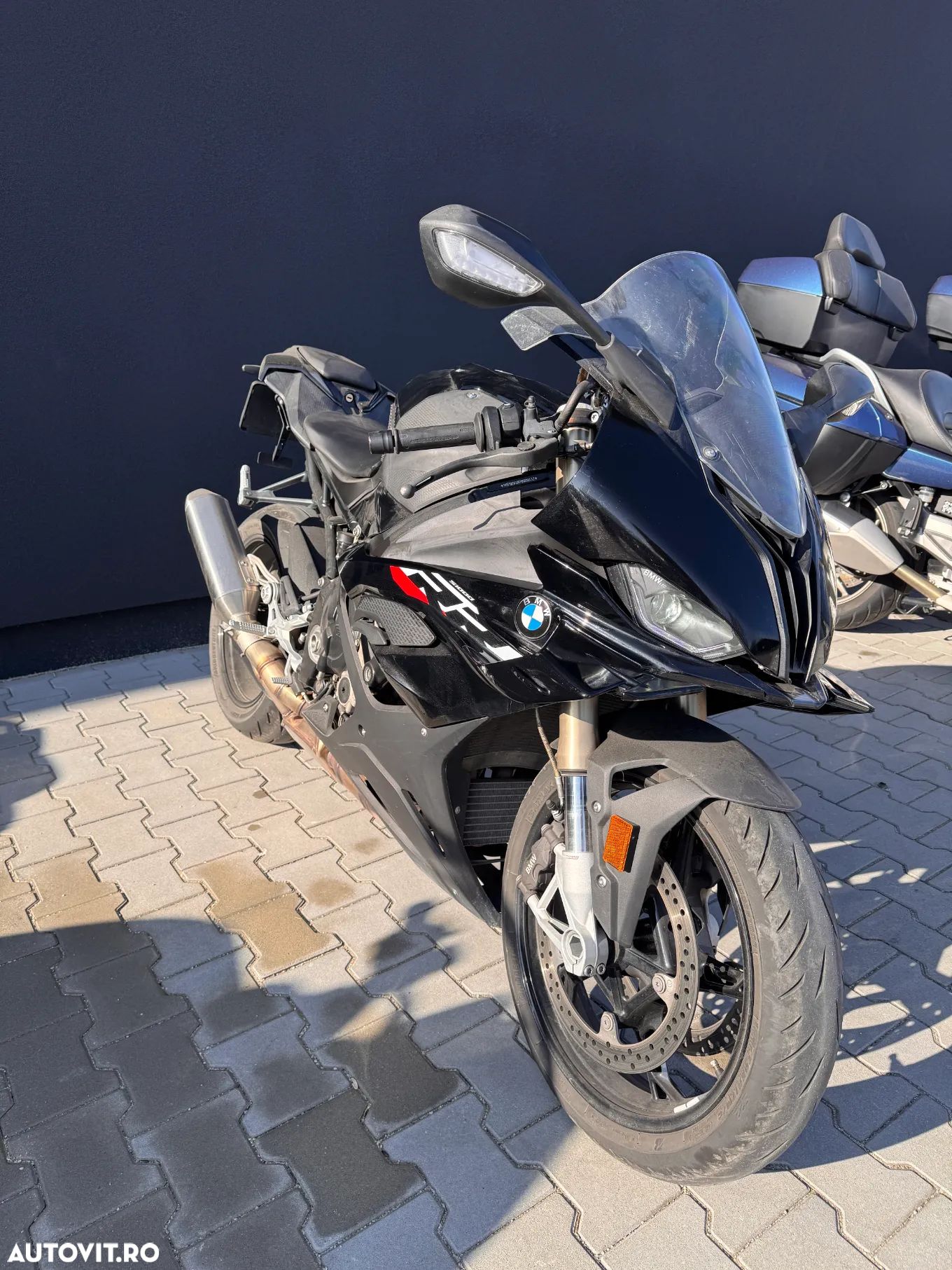 BMW S1000RR - 1