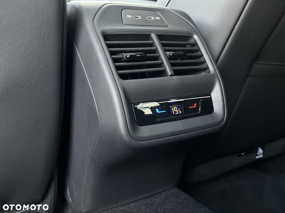 Volkswagen Passat Variant - 31