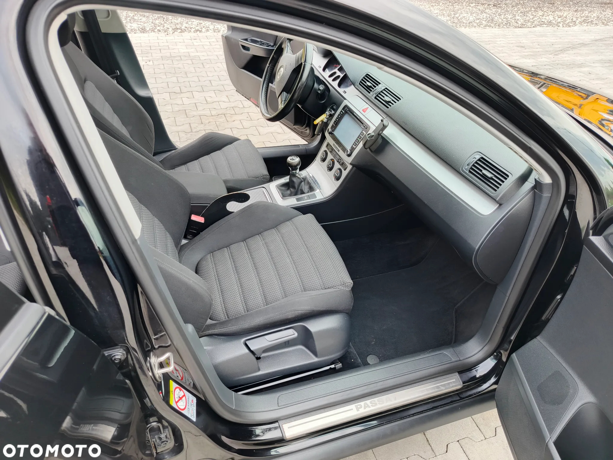 Volkswagen Passat 2.0 FSI Comfortline - 15
