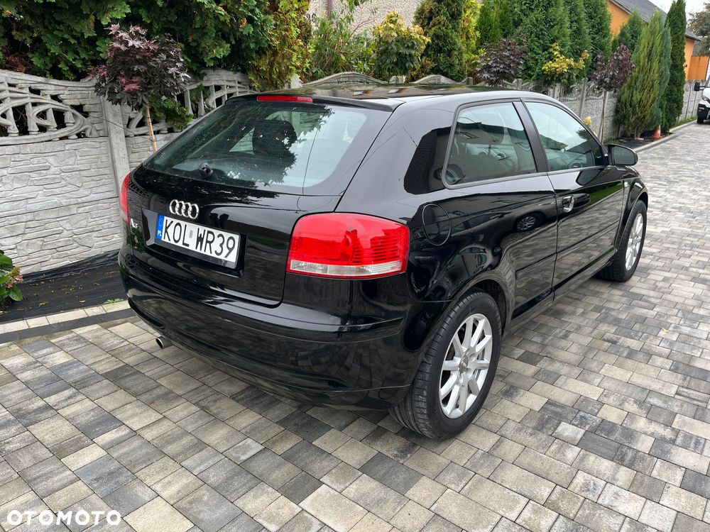 Audi A3 1.6 Ambiente - 12