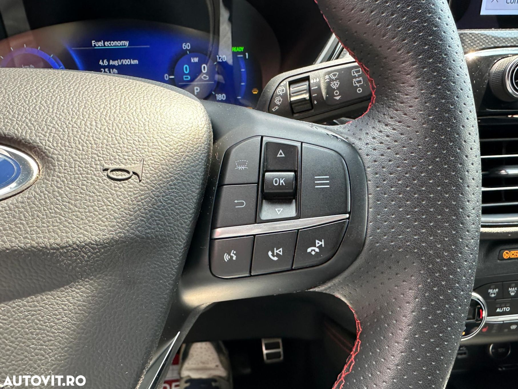 Ford Kuga - 20