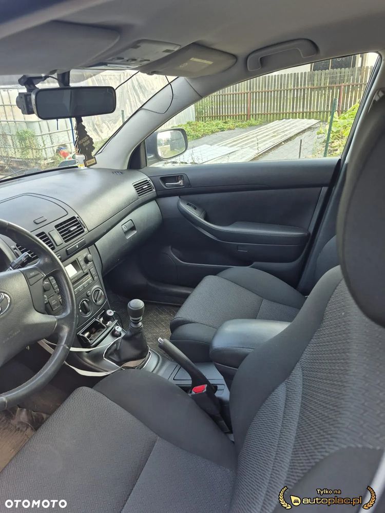 Toyota Avensis 2.0 D-4D Luna - 5