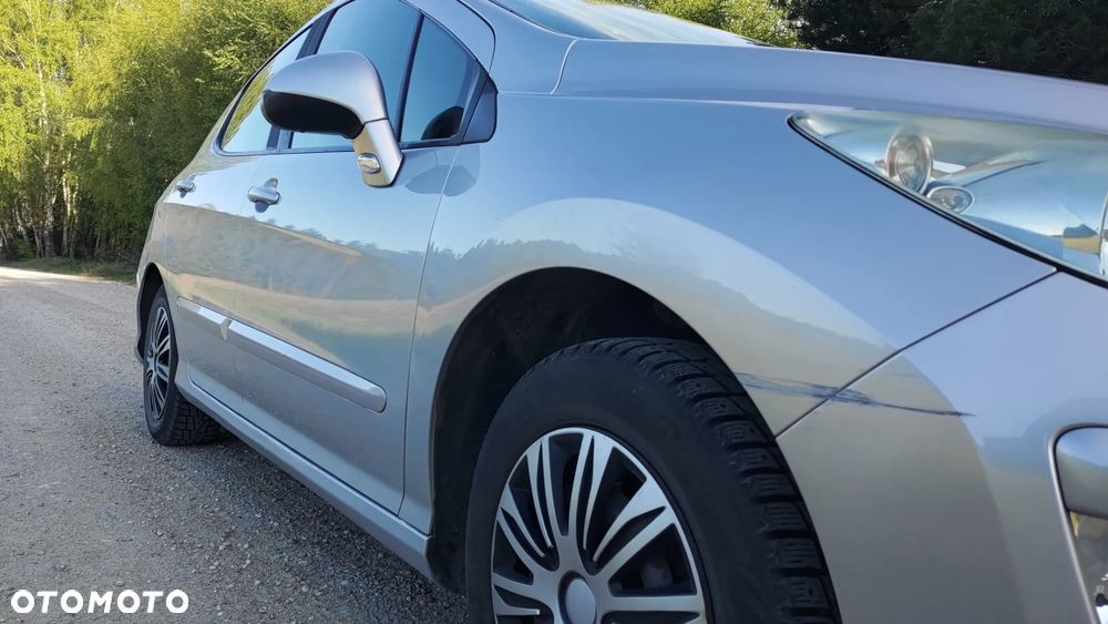 Peugeot 308 1.6 Premium - 16