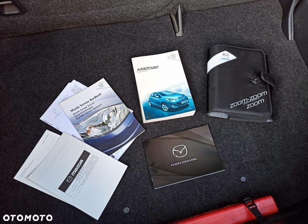Mazda 2 - 5