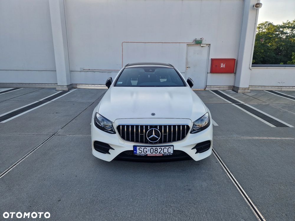 Mercedes-Benz Klasa E 220 d Coupe 9G-TRONIC - 3