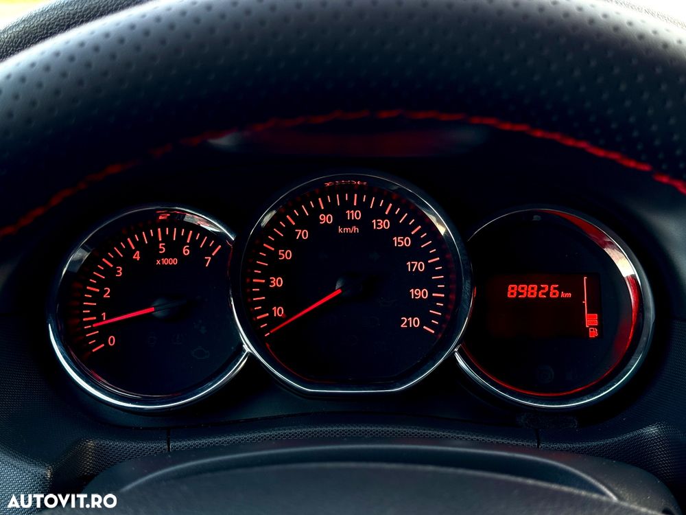 Dacia Duster 1.2 TCe 4x2 Laureate - 34