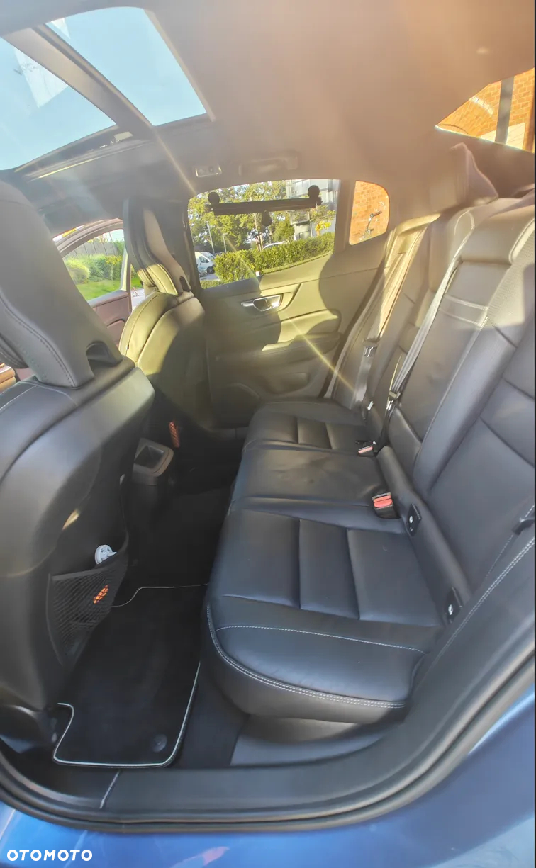 Volvo S60 B5 B AWD R-Design - 19