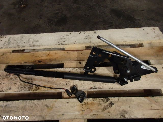 AUDI A7 4G ZAWIAS SIŁOWNIK KLAPY ELEKTRYCZNY LEWY TYŁ 4G8827857S 4G8827851F EUROPA   RAF-AUTO - 1