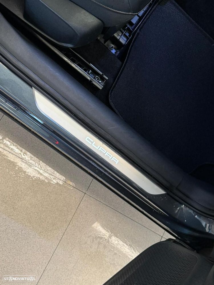 Cupra Formentor 1.4 e-Hybrid DSG - 17