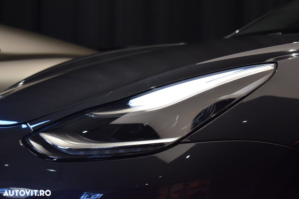 Tesla Model 3 Standard Reichweite Plus Hinterradantrieb - 18