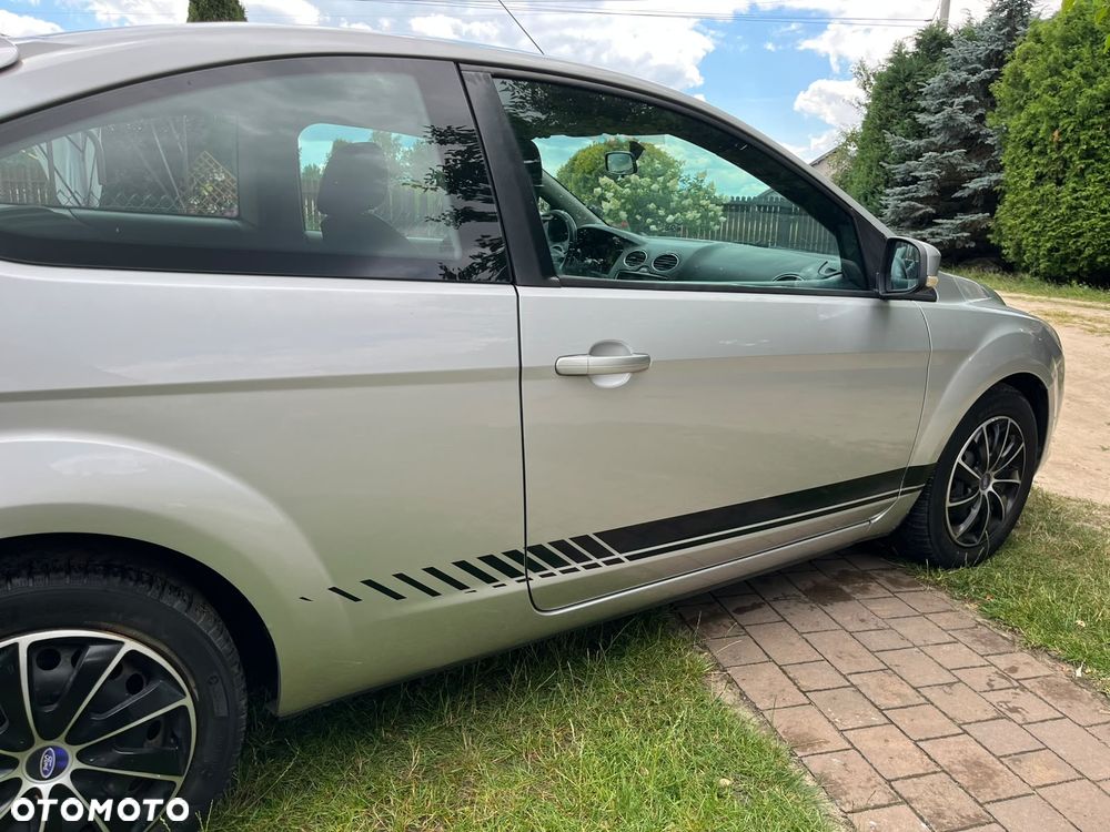 Ford Focus 1.6 16V Titanium - 9