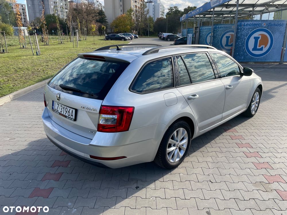 Skoda Octavia 2.0 TDI SCR 4x4 Ambition DSG - 6