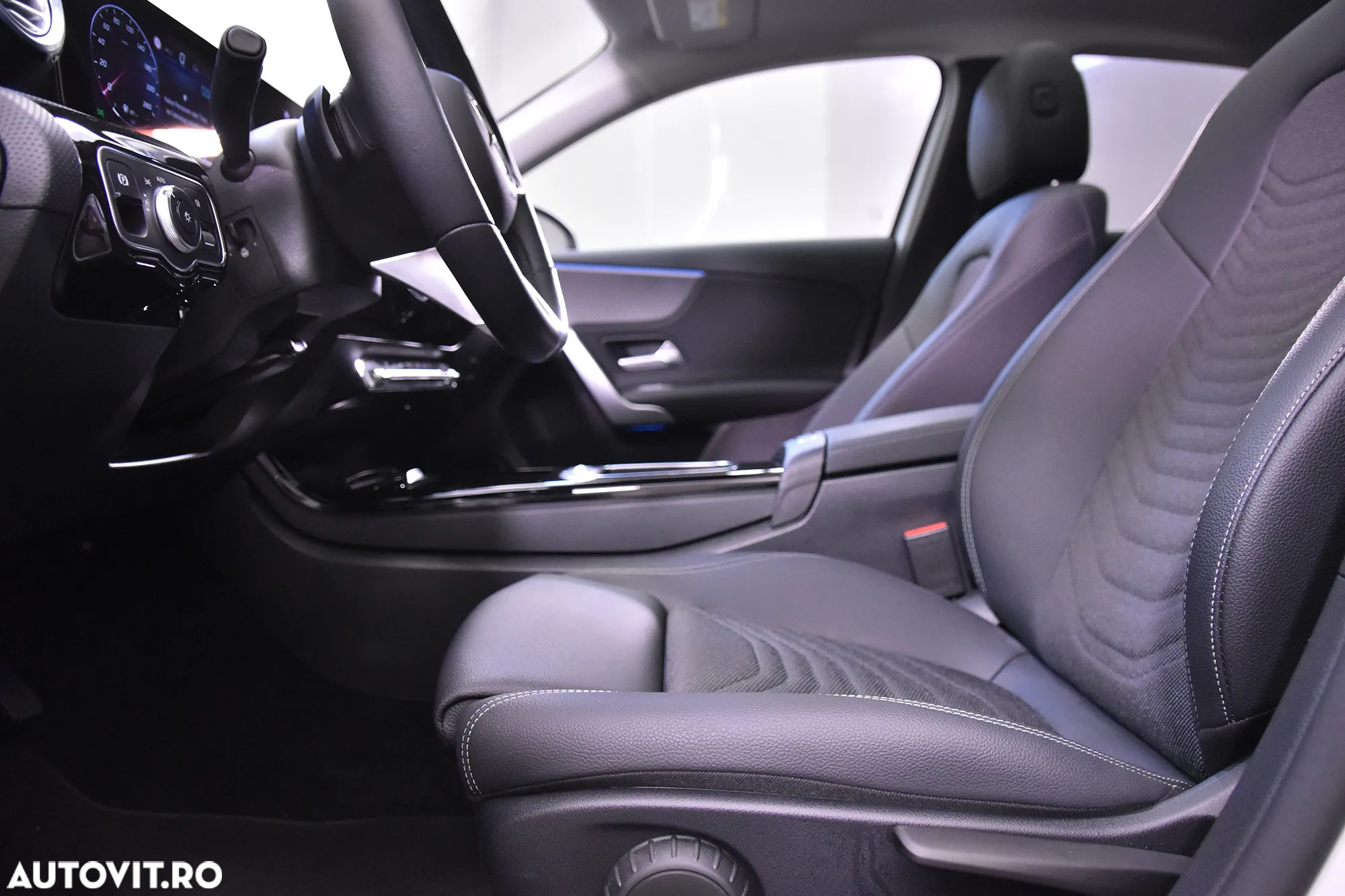 Mercedes-Benz A - 27