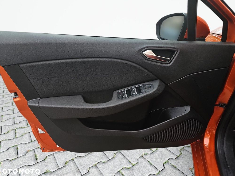 Renault Clio - 19