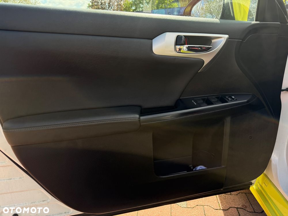 Lexus CT 200h Elegance - 13