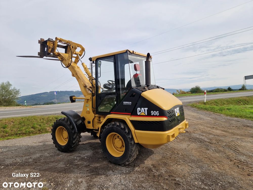 Caterpillar 906 - 10