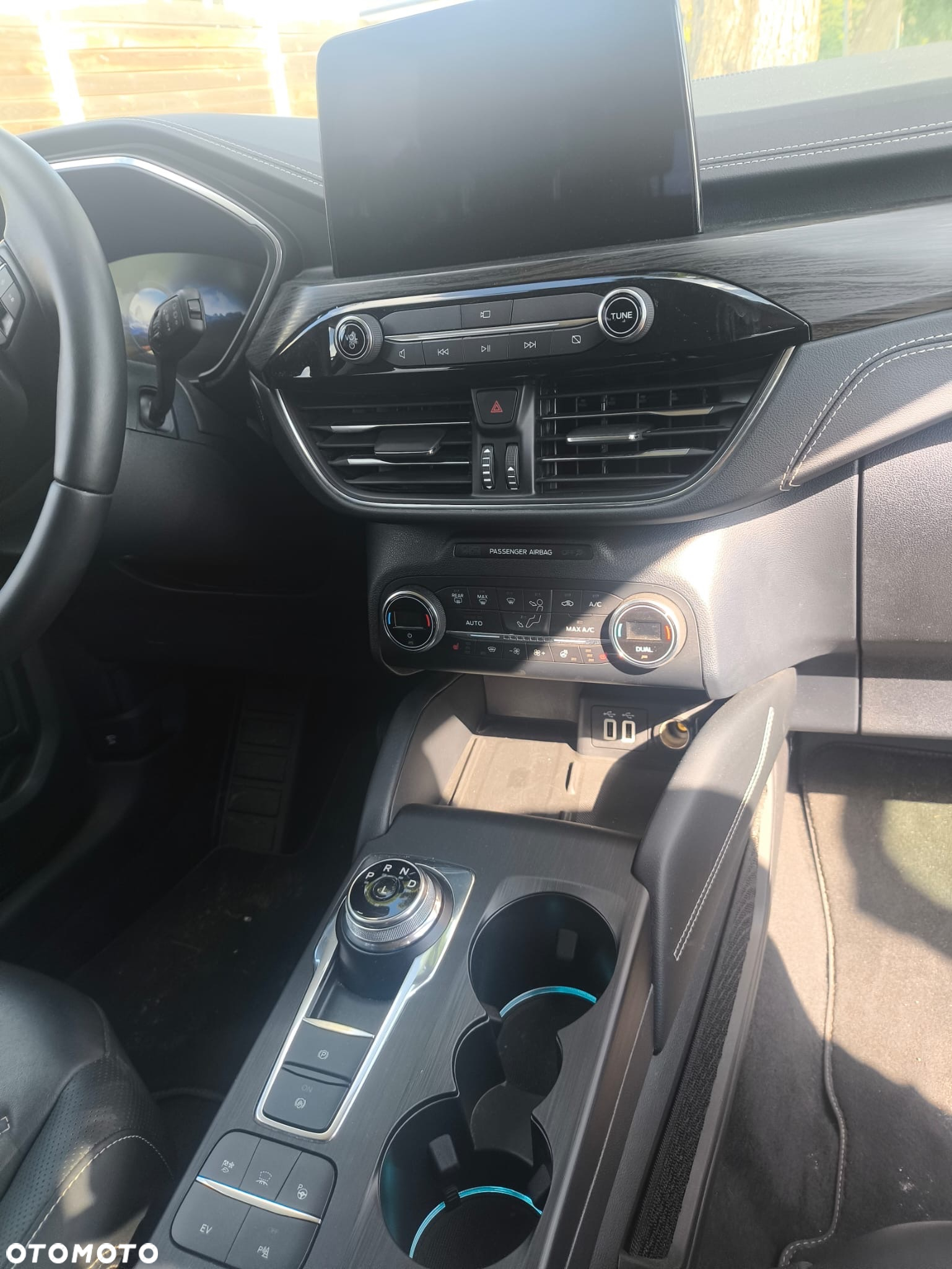 Ford Kuga 2.5P PHEV FWD Vignale - 8