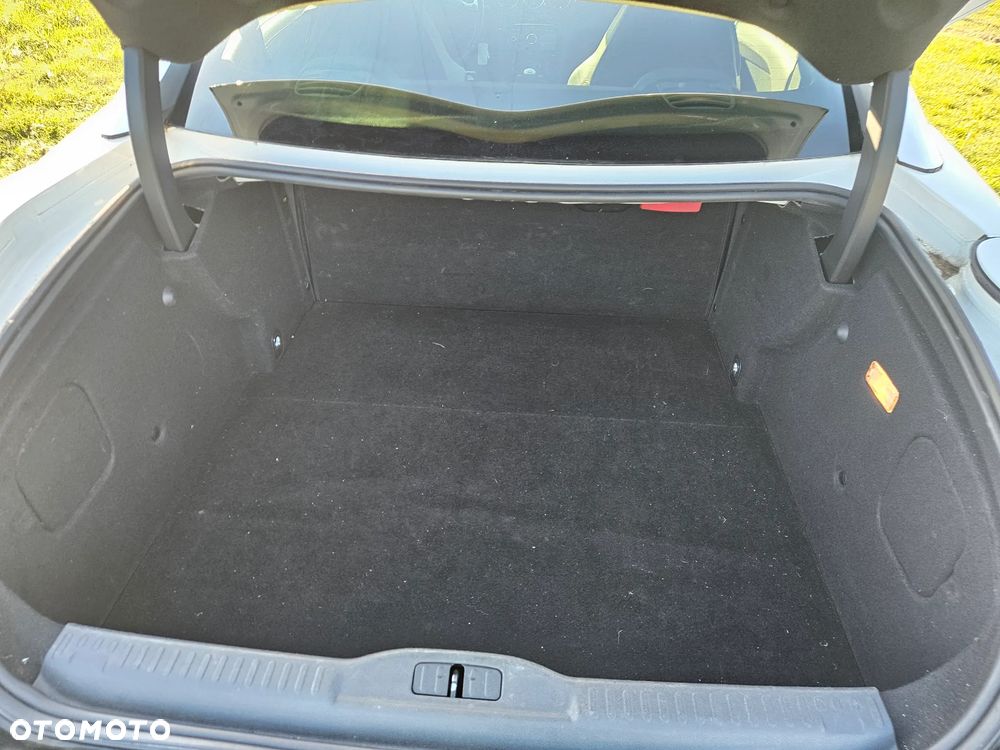 Peugeot RCZ 2.0 HDi - 25