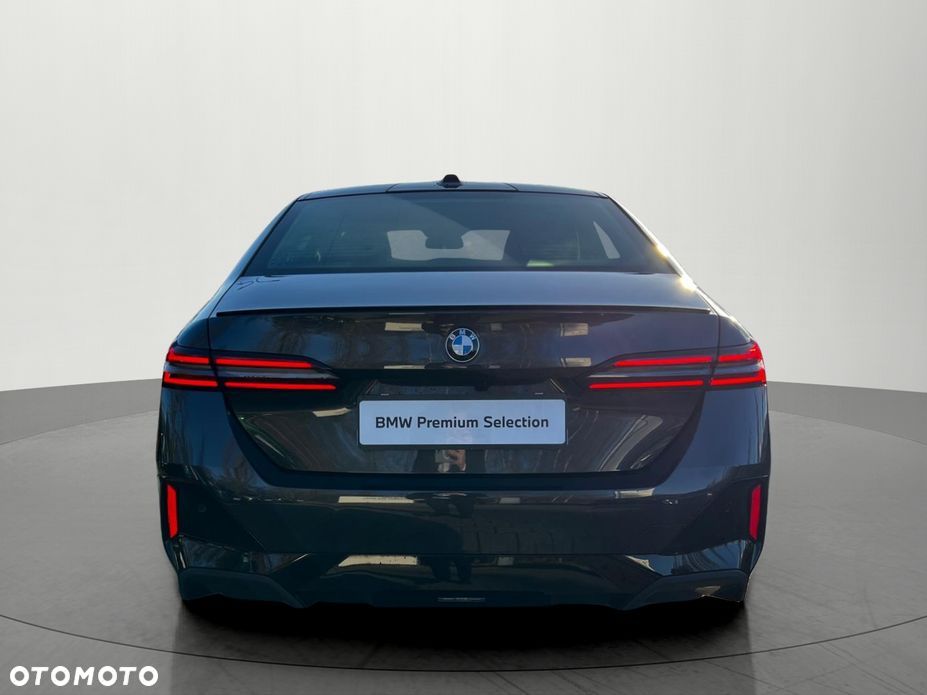 BMW Seria 5 520d mHEV M Sport - 5