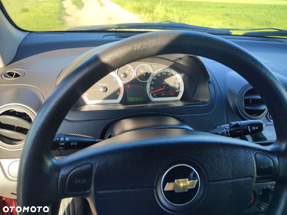 Chevrolet Aveo - 6