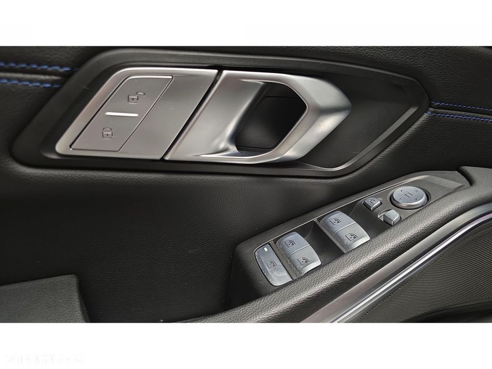 BMW Seria 3 320d xDrive mHEV M Sport sport - 31