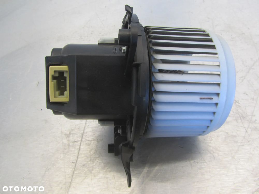 Peugeot Expert-Jumpy-Proace 16r->rezystor dmuchawy 8103654775230 - 1