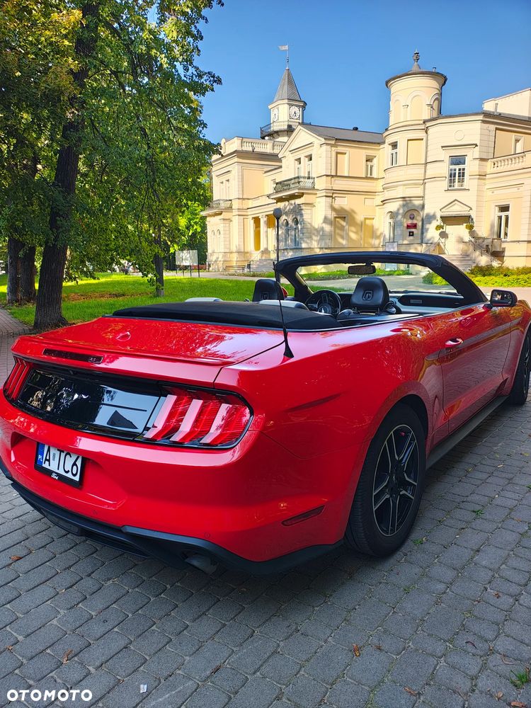 Ford Mustang - 9