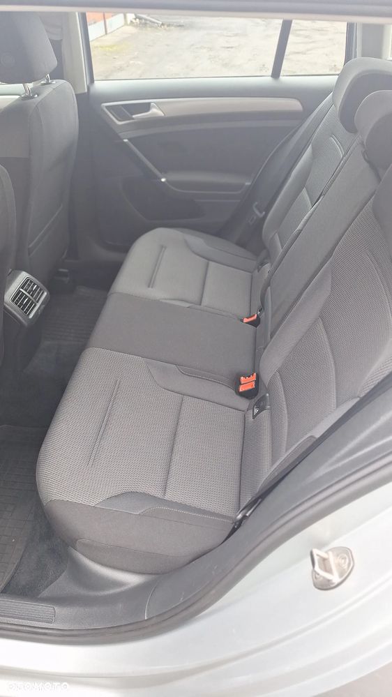 Volkswagen Golf 1.6 TDI BlueMotion Trendline - 12