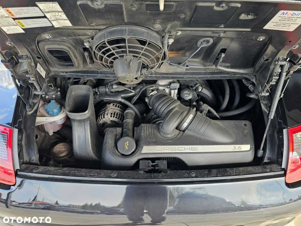 Porsche 911 - 28