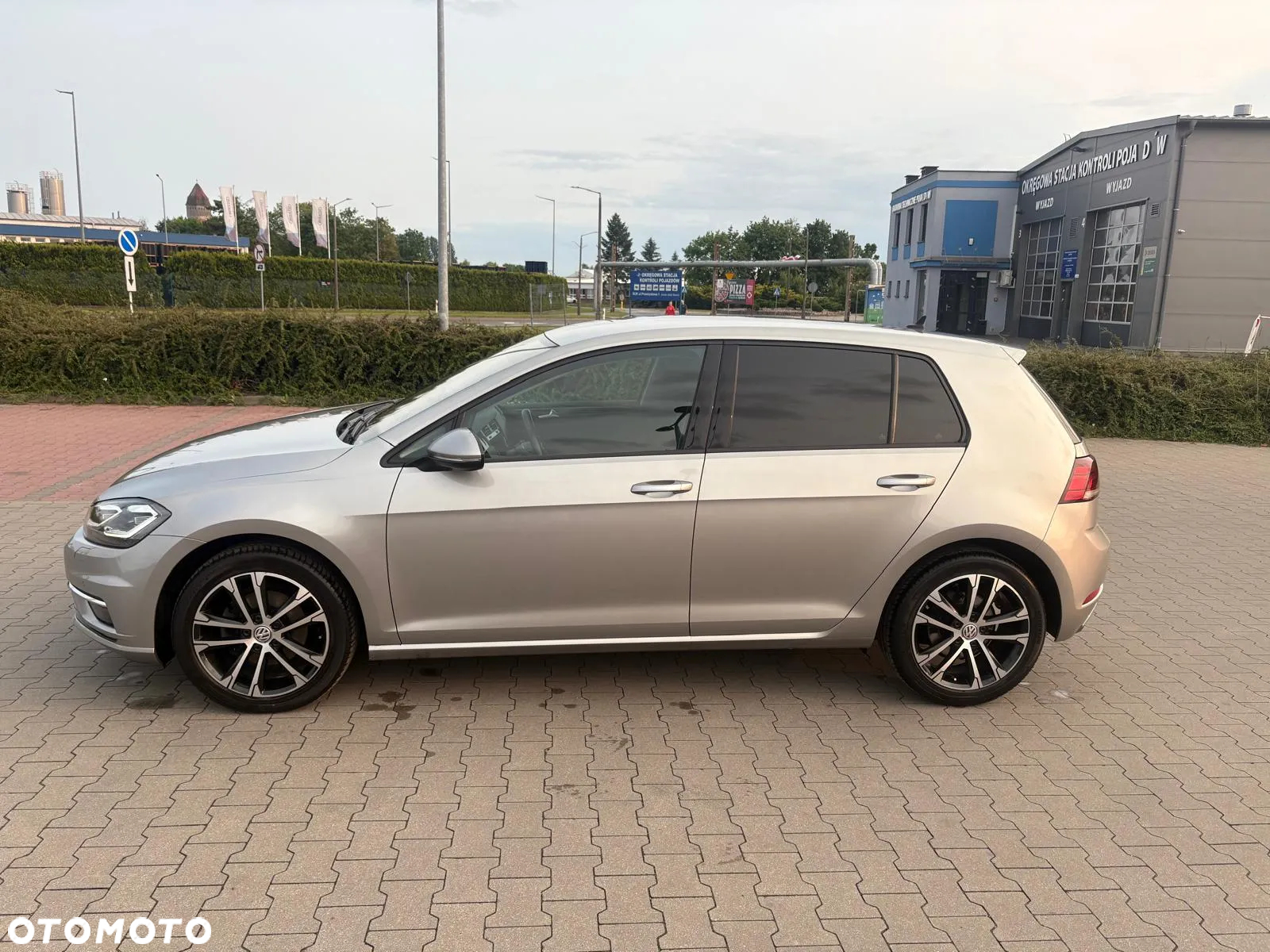 Volkswagen Golf VII 1.6 TDI BMT Comfortline - 3
