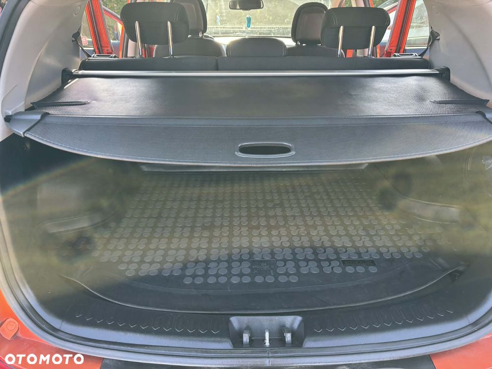 Kia Sportage 1.7 CRDI XL 2WD - 8