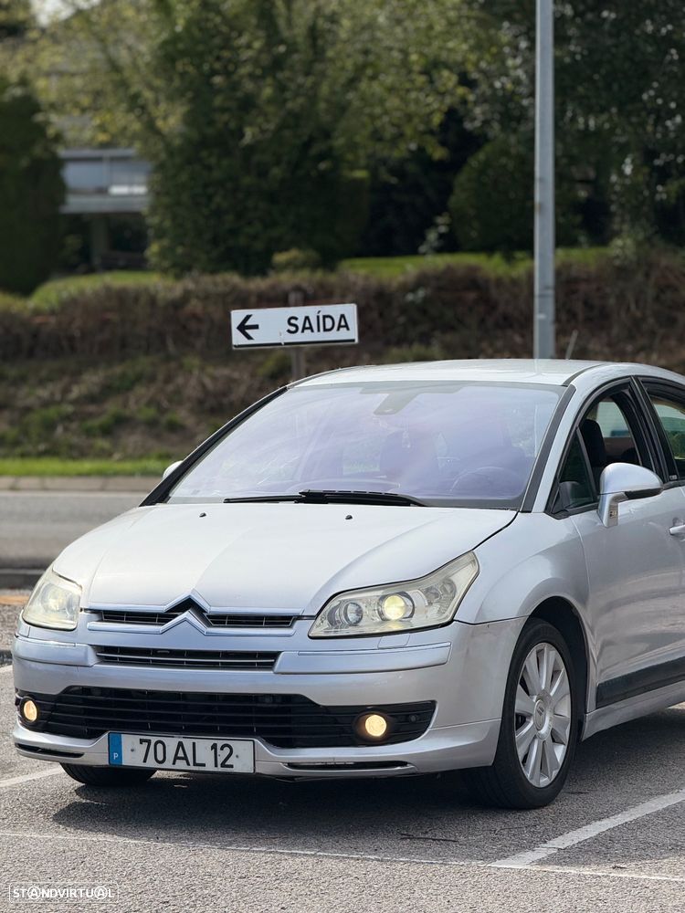 Citroën C4 1.6 HDi 110 Exclusive - 1