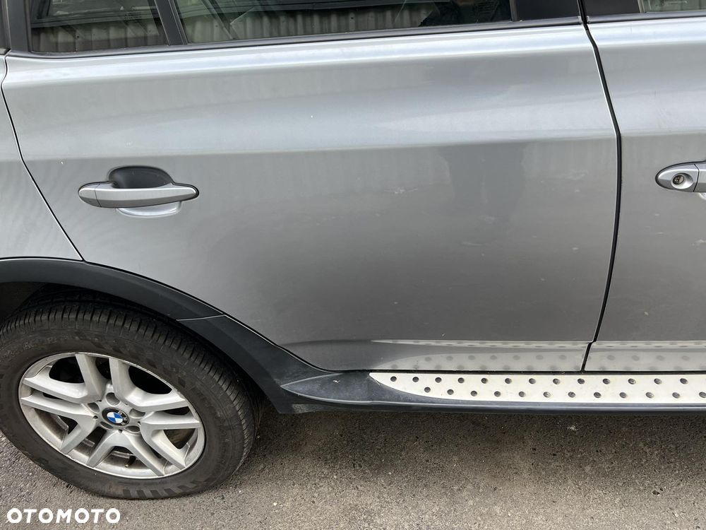 Drzwi tylne prawe Bmw e83 x3 silbergrau A08 kompletne - 1
