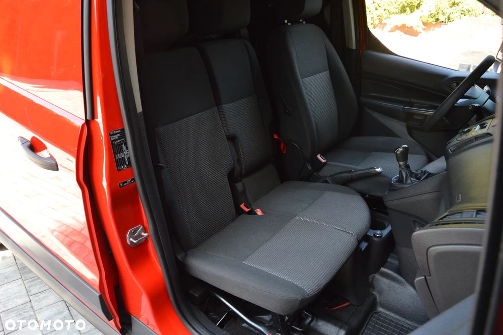 Ford Transit Connect - 36