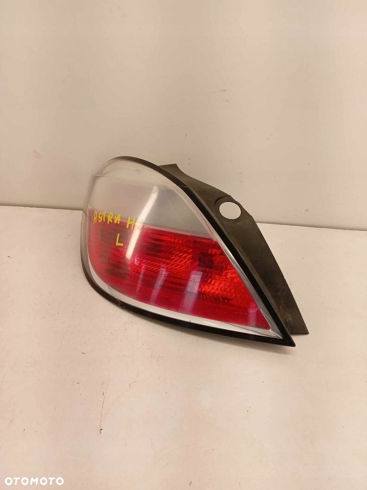 LAMPA LEWA TYLNA TYŁ OPEL ASTRA III H 04-09 - 2