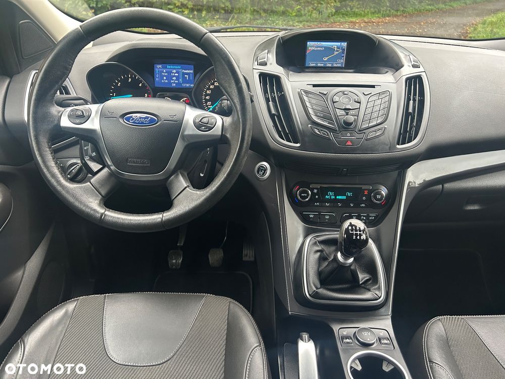 Ford Kuga 2.0 TDCi 2x4 Titanium - 19