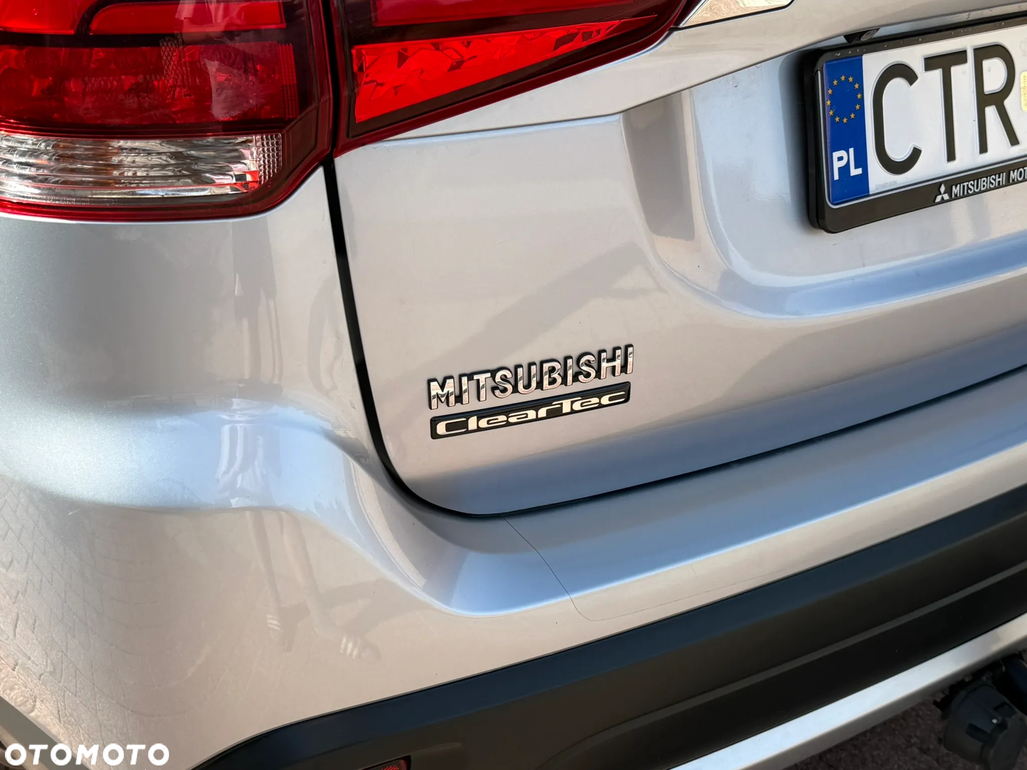 Mitsubishi Outlander 2.0 Intense 4WD CVT - 25