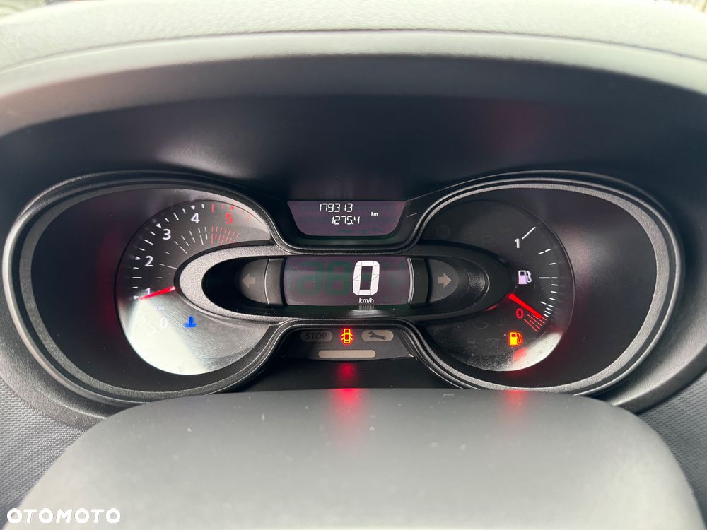 Renault Trafic - 17