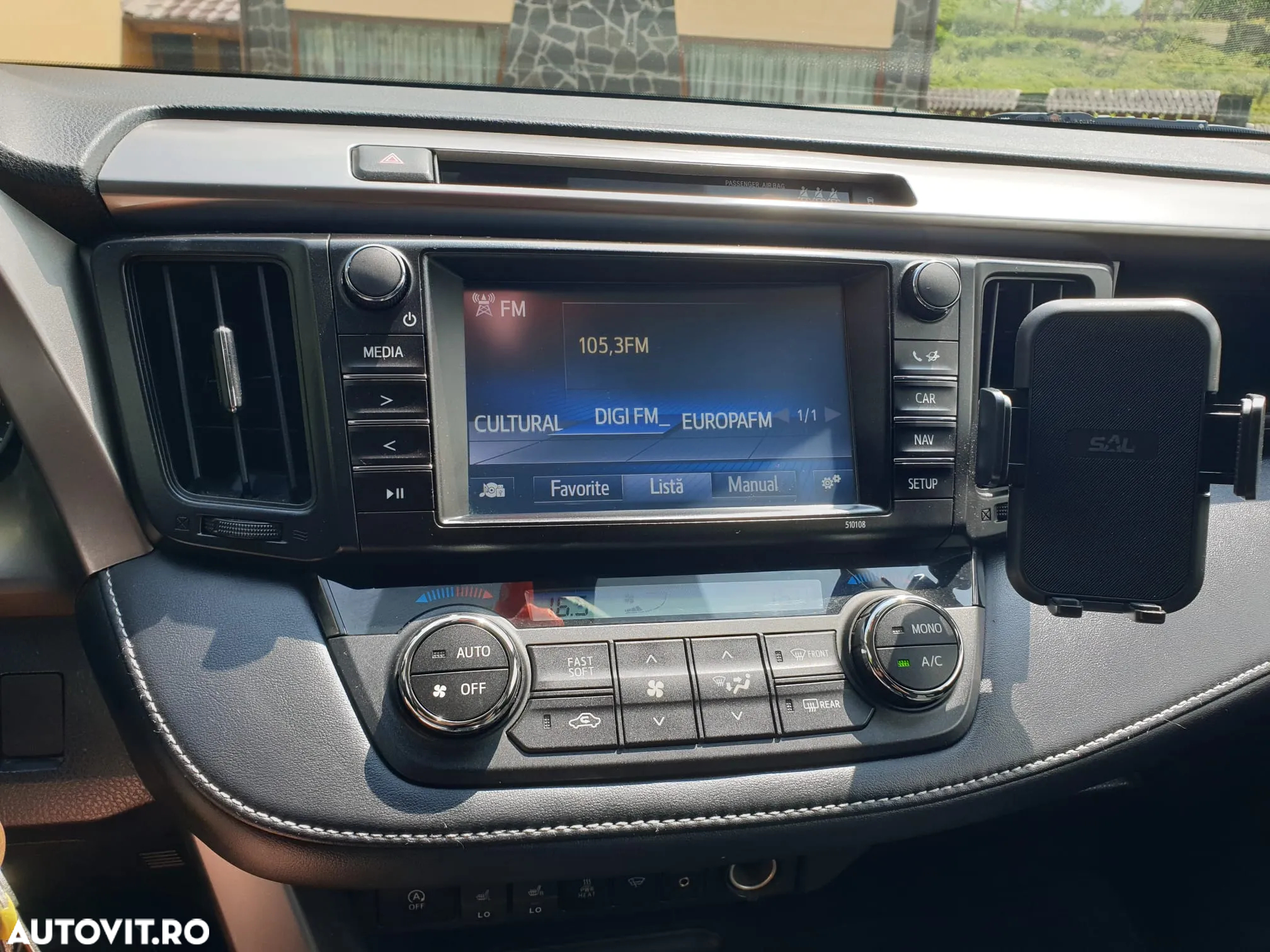 Toyota RAV4 - 11