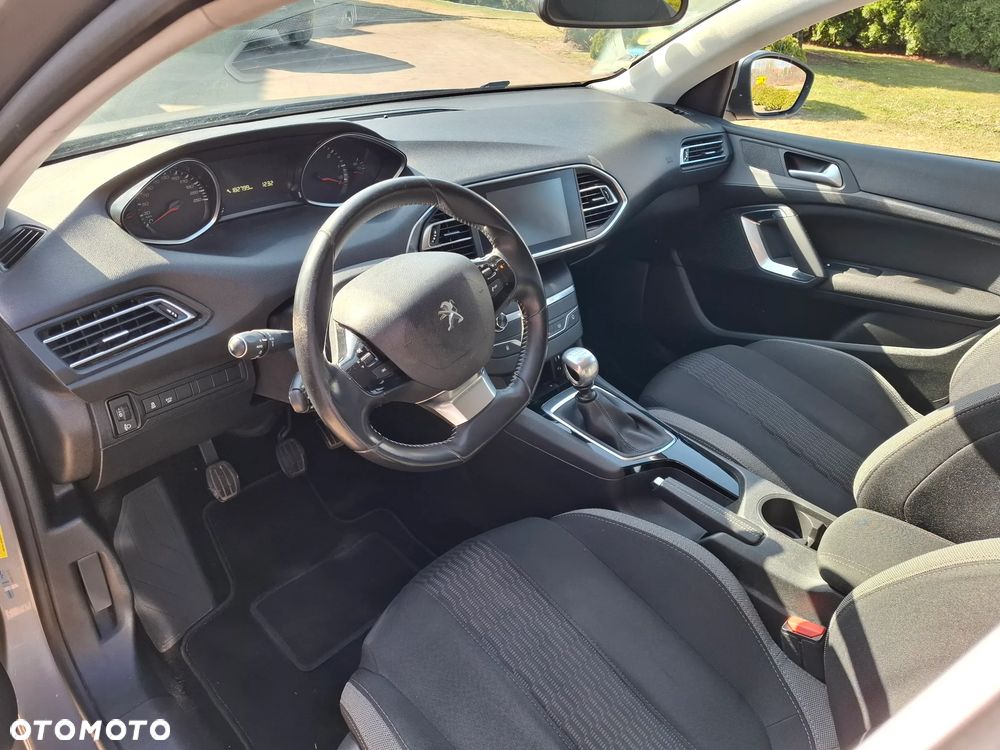 Peugeot 308 - 18