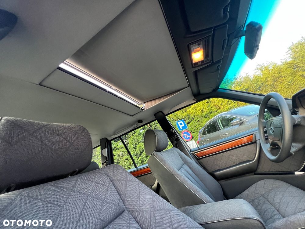 Mercedes-Benz Klasa E - 9