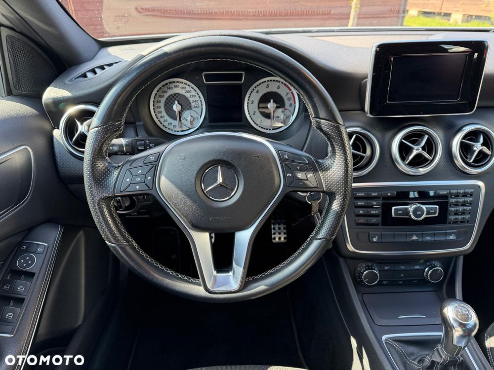 Mercedes-Benz Klasa A 180 (BlueEFFICIENCY) - 6
