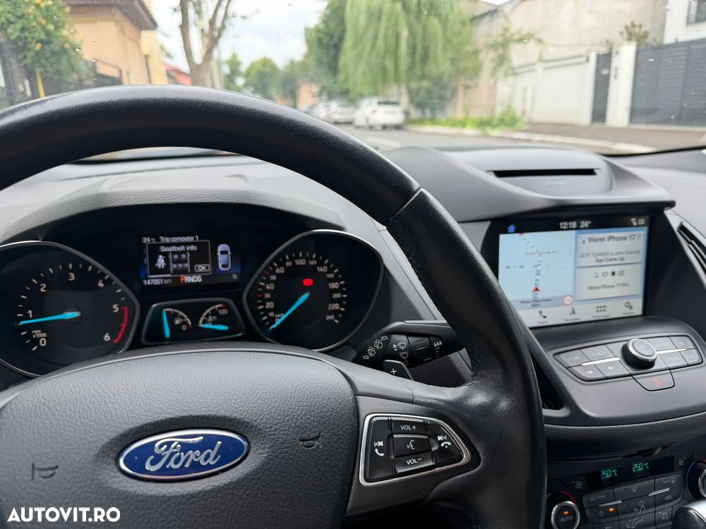 Ford Kuga 2.0 TDCi Powershift 4WD Titanium - 5